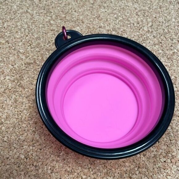 Collapsible Dog Pet Folding Silicone Travel Bowl​ - Picture 3 of 12